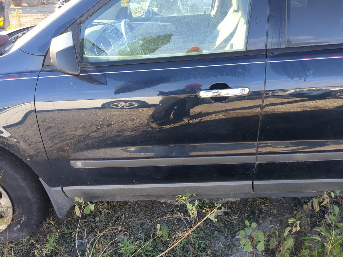 Chevrolet Traverse Driver Front Door Oem 1216176 - Oemusedautoparts1.com