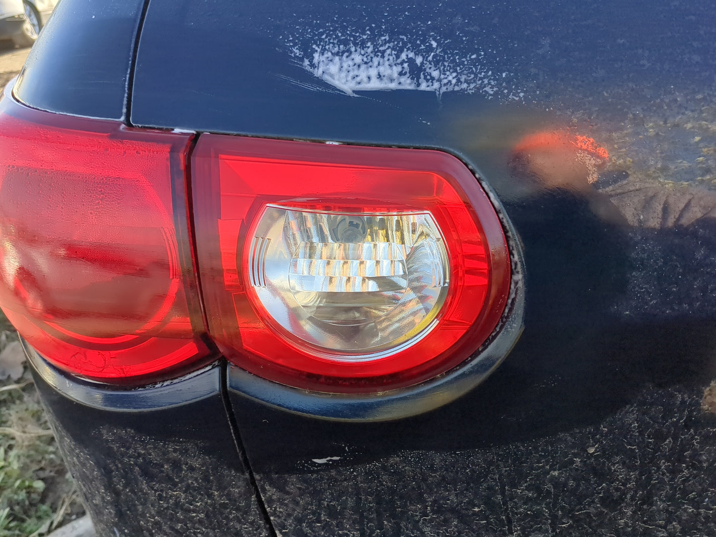 2010 Chevrolet Traverse Driver Left Side Deck Lid Mounted Tail Light 1216200 - Oemusedautoparts1.com