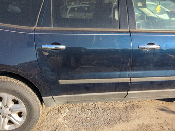 compare product 2010 Chevrolet Traverse Passenger Rear Door Oem 1216210