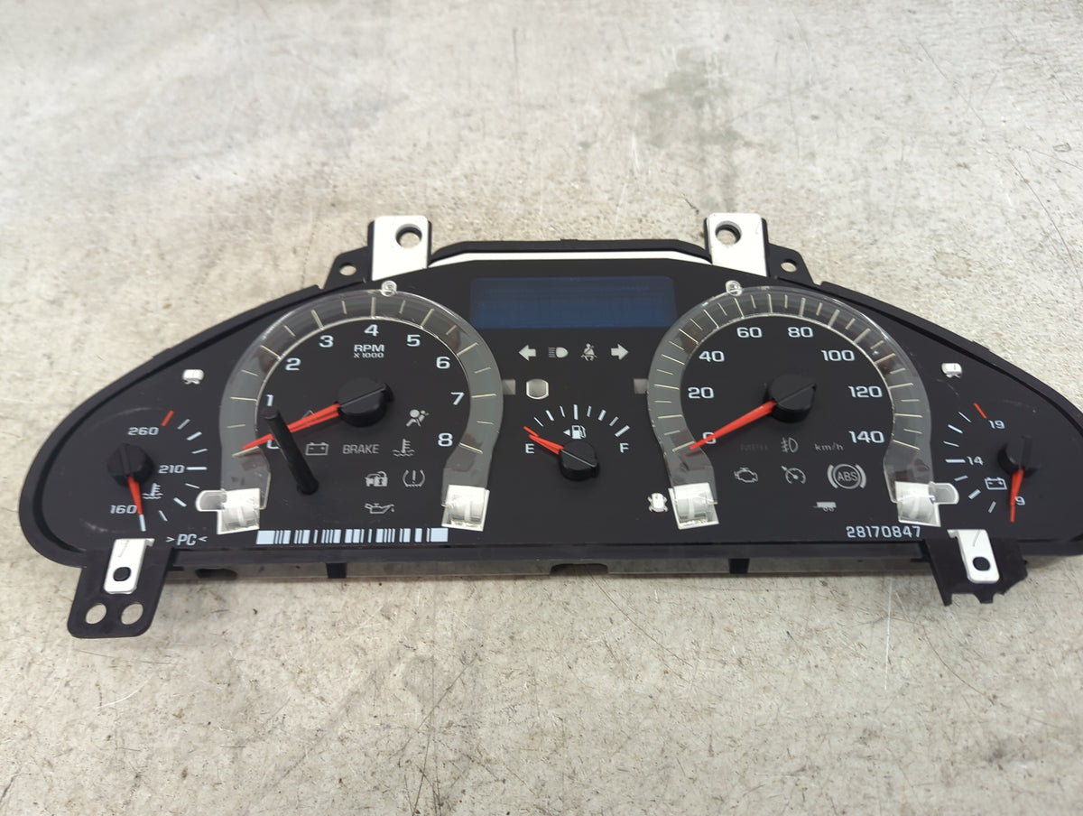 2009-2013 Chevrolet Traverse Instrument Cluster Speedometer Gauges P/N:20866615 28215826 Miles:1K Fits OEM Used Auto Parts -