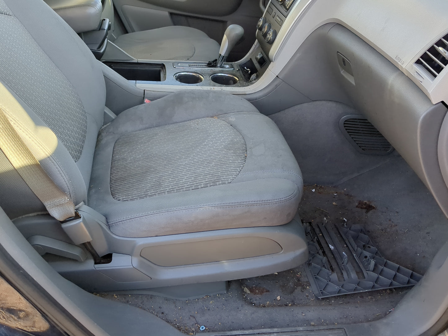 2010 Chevrolet Traverse Passenger Front Seat Oem - Oemusedautoparts1.com