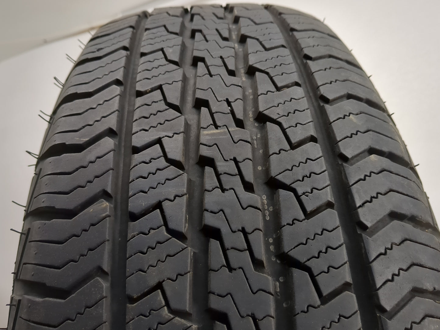 Used Tire 245/70R17 ROCKY MOUNTAIN ALL SEASON 110T - Tread Depth 7.5/32 - Oemusedautoparts1.com