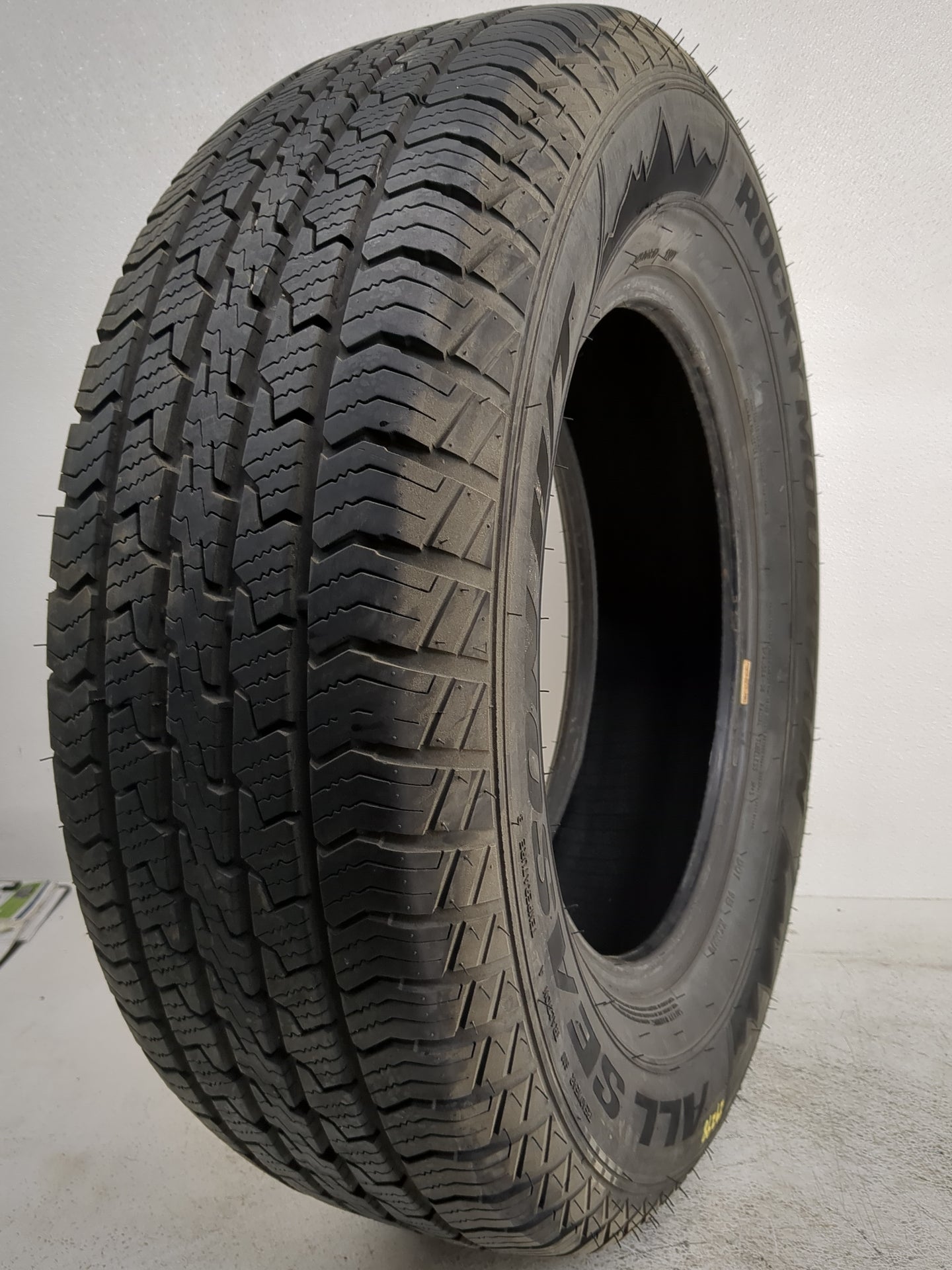 Used Tire 245/70R17 ROCKY MOUNTAIN ALL SEASON 110T - Tread Depth 7.5/32 - Oemusedautoparts1.com