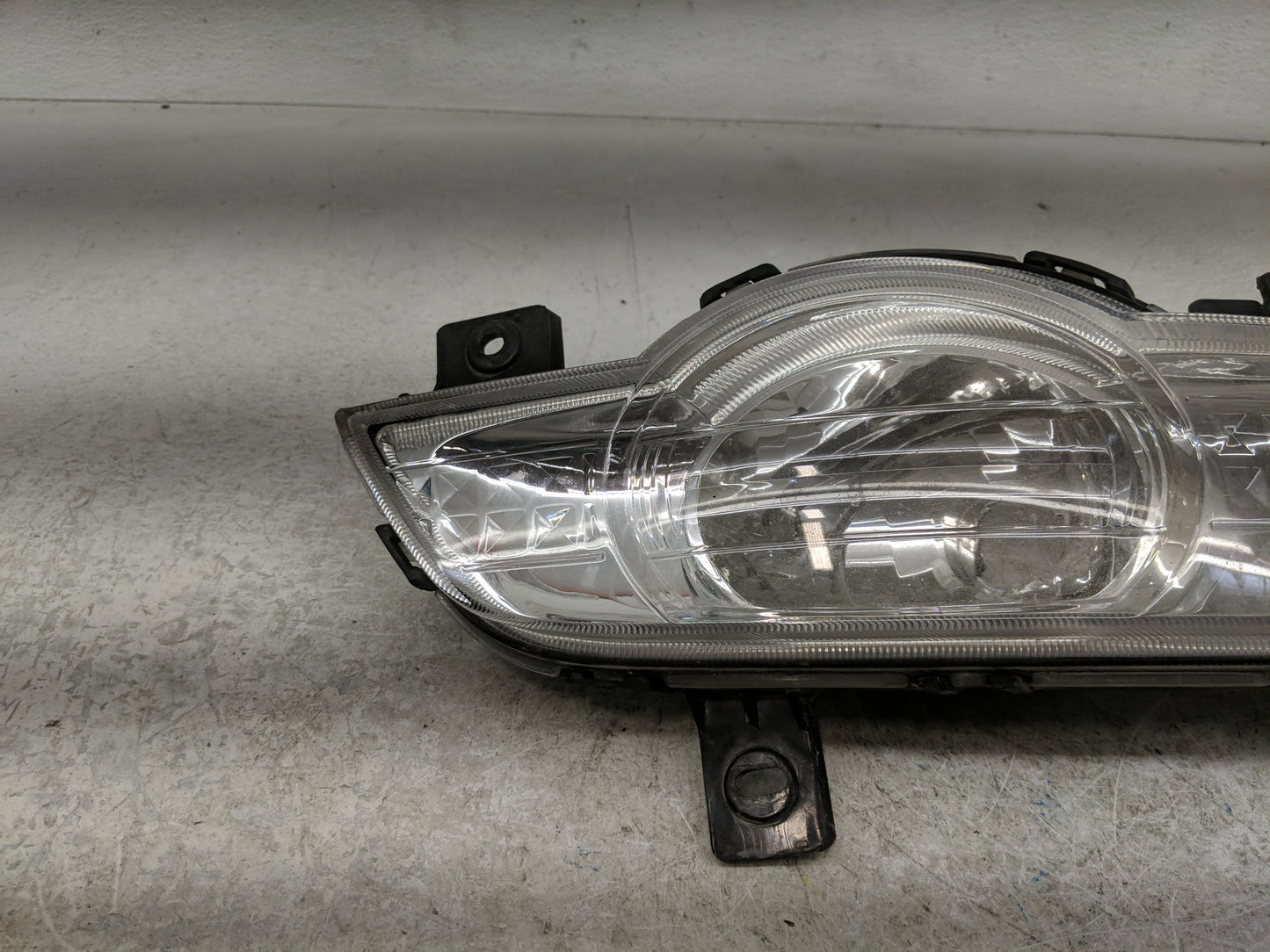 2010 Chevrolet Traverse Passenger Right Oem Front Light Lamp - Oemusedautoparts1.com