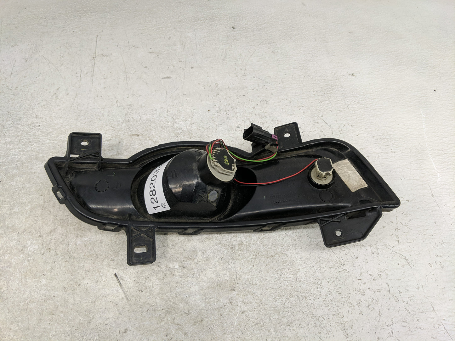 2010 Chevrolet Traverse Driver Left Oem Front Light Lamp - Oemusedautoparts1.com