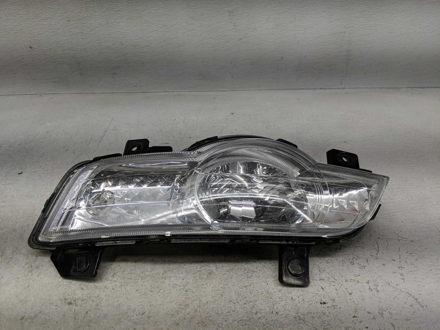 2010 Chevrolet Traverse Driver Left Oem Front Light Lamp - Oemusedautoparts1.com
