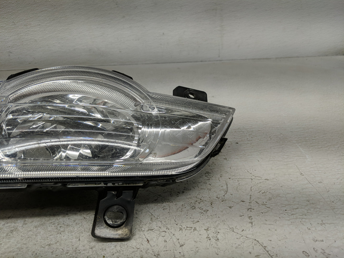 2010 Chevrolet Traverse Driver Left Oem Front Light Lamp - Oemusedautoparts1.com
