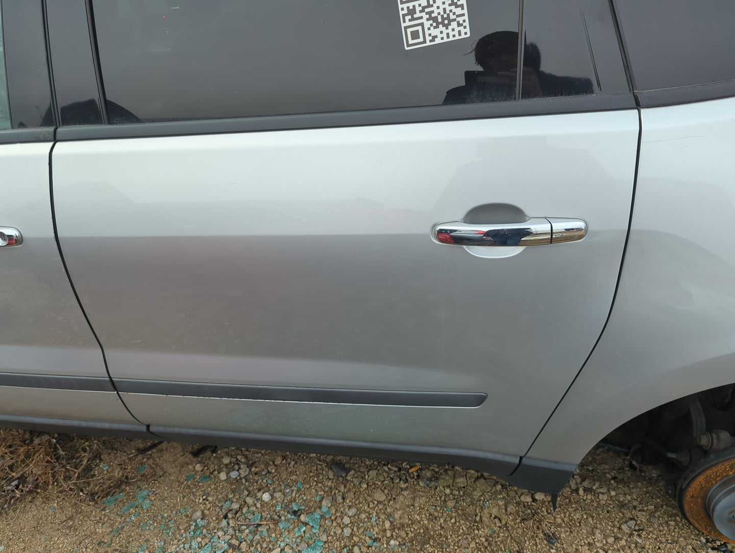 2010 Chevrolet Traverse Driver Rear Door Oem 1360737 - Oemusedautoparts1.com