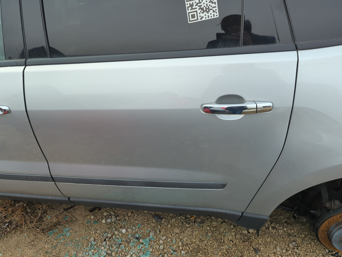 2010 Chevrolet Traverse Driver Rear Door Oem 1360737 - Oemusedautoparts1.com