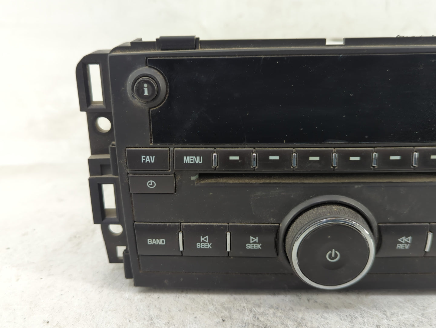 2014-2017 Chevrolet Traverse Radio AM FM Cd Player Receiver Replacement P/N:28224659 25980652 Fits OEM Used Auto Parts - Oem