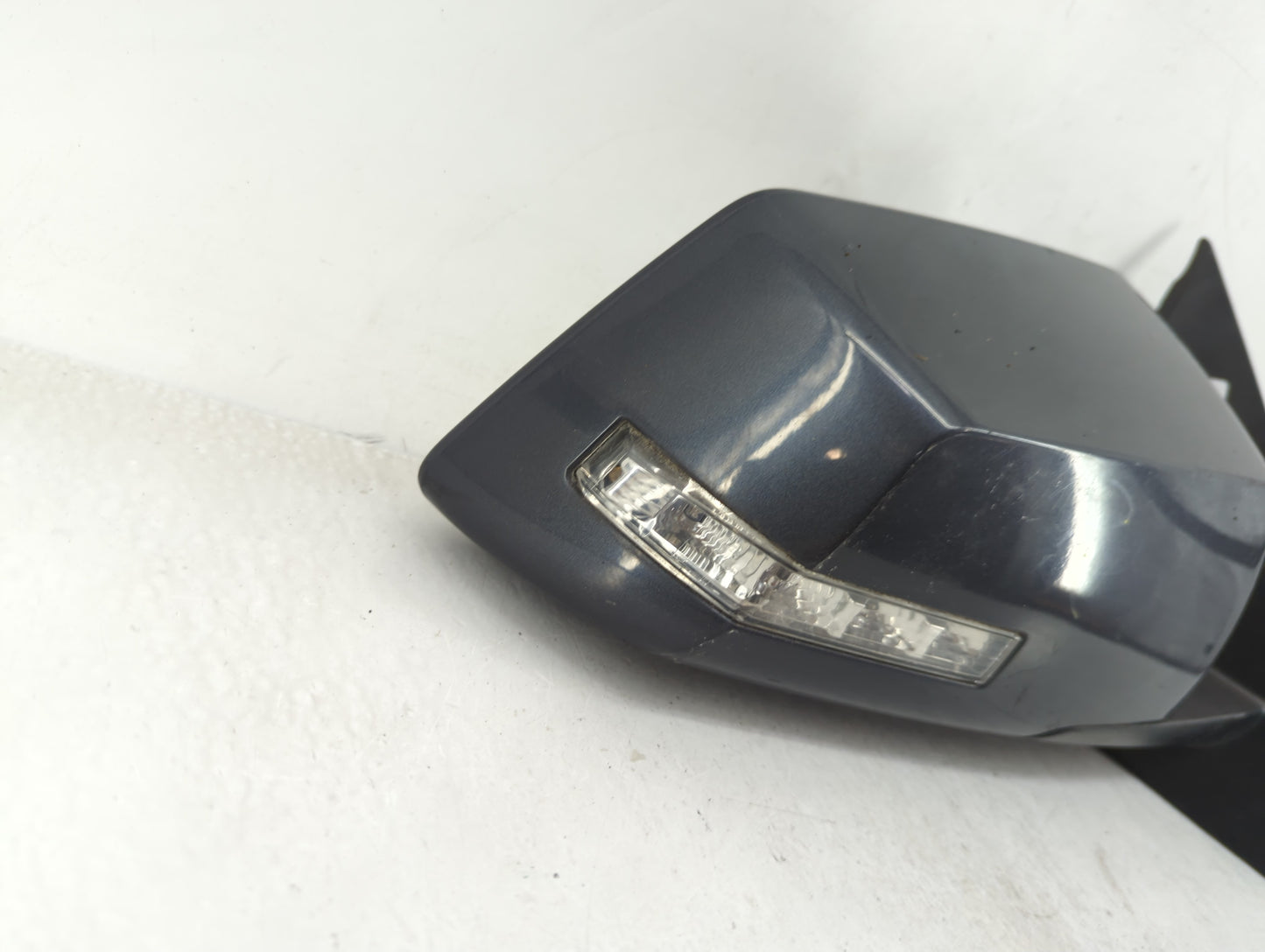 2010 Chevrolet Traverse Passenger Side View Mirror - Right Door Mirror OEM Used - Oemusedautoparts1.com