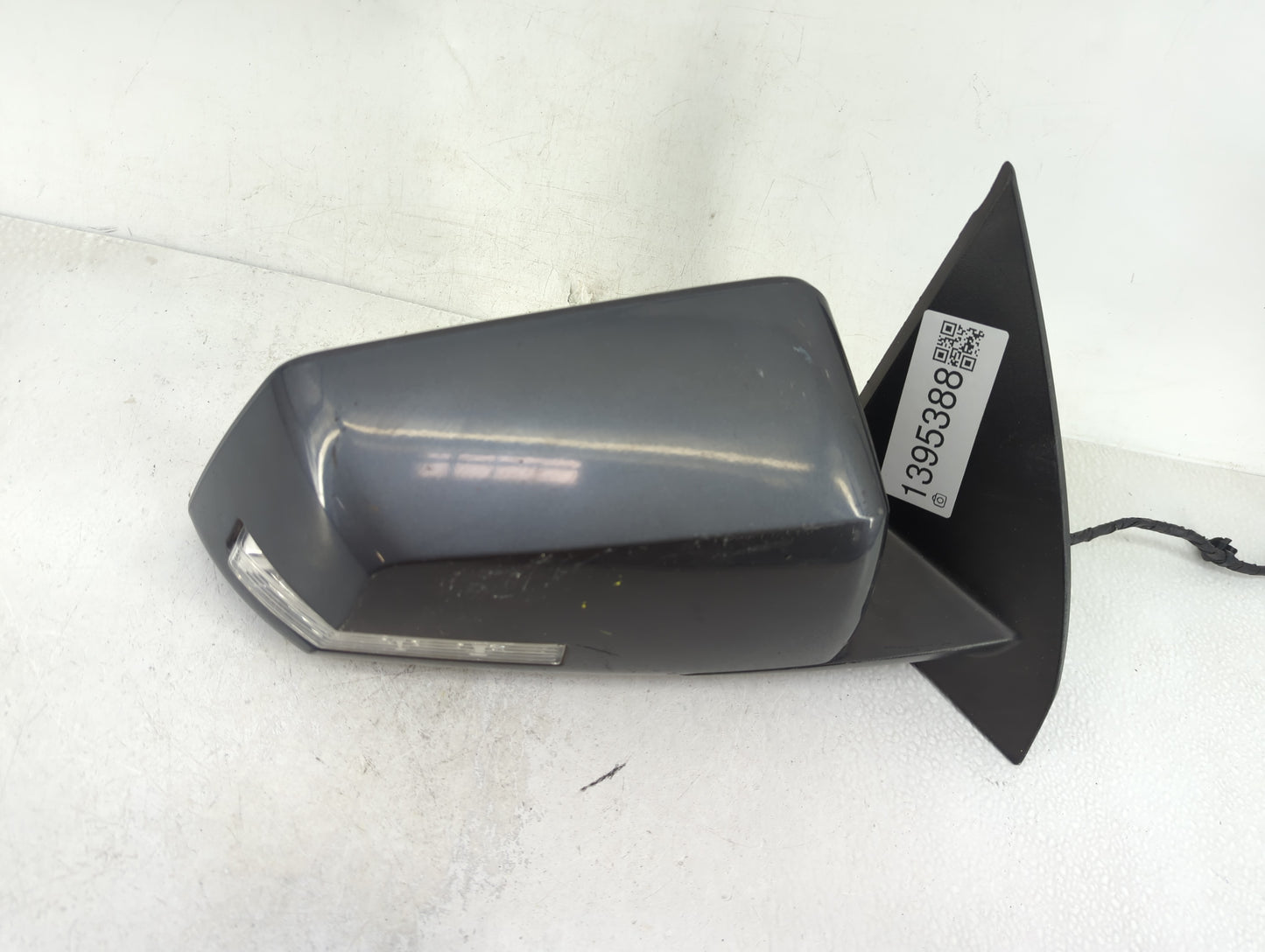 2010 Chevrolet Traverse Passenger Side View Mirror - Right Door Mirror OEM Used - Oemusedautoparts1.com