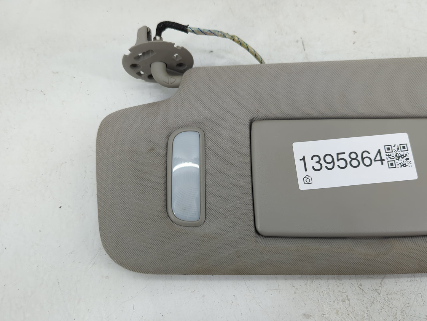 2010 Chevrolet Traverse Sun Visor Shade Replacement Driver Left Mirror Fits OEM Used Auto Parts - Oemusedautoparts1.com