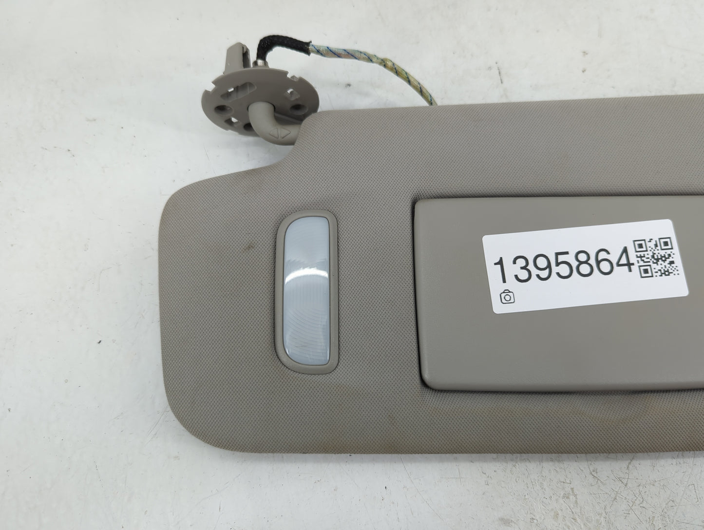 2010 Chevrolet Traverse Sun Visor Shade Replacement Driver Left Mirror Fits OEM Used Auto Parts - Oemusedautoparts1.com