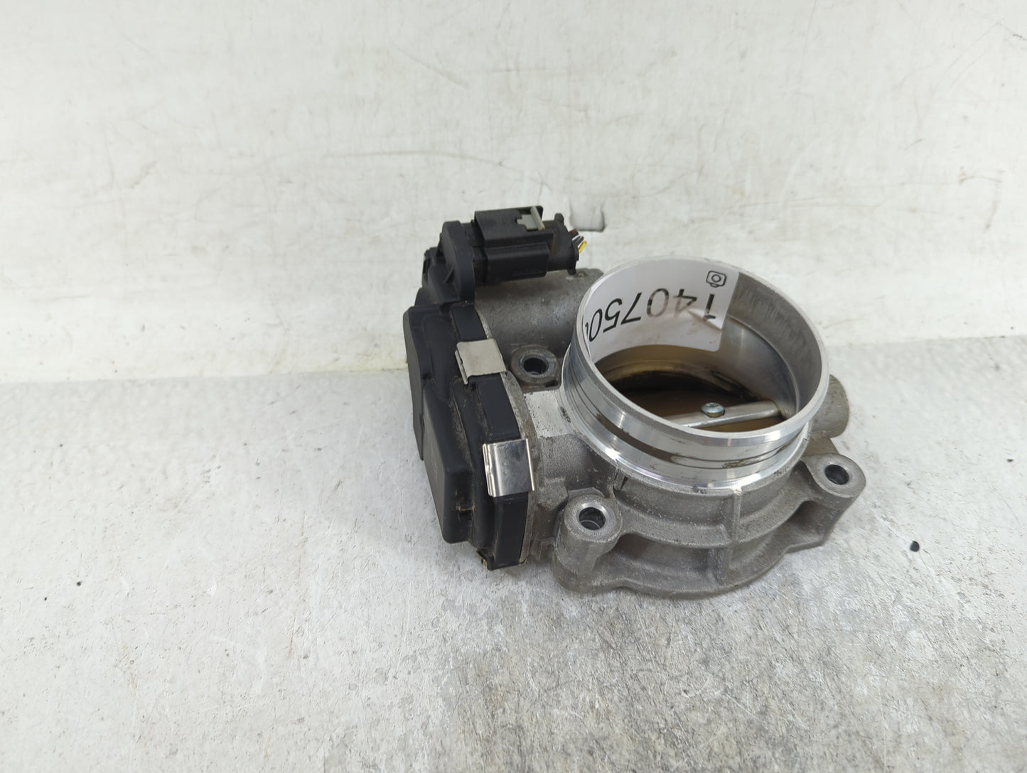 2010 Chevrolet Traverse Throttle Body P/N:12670981AA Fits Fits 2007 2008 2009 2011 OEM Used Auto Parts - Oemusedautoparts1.c