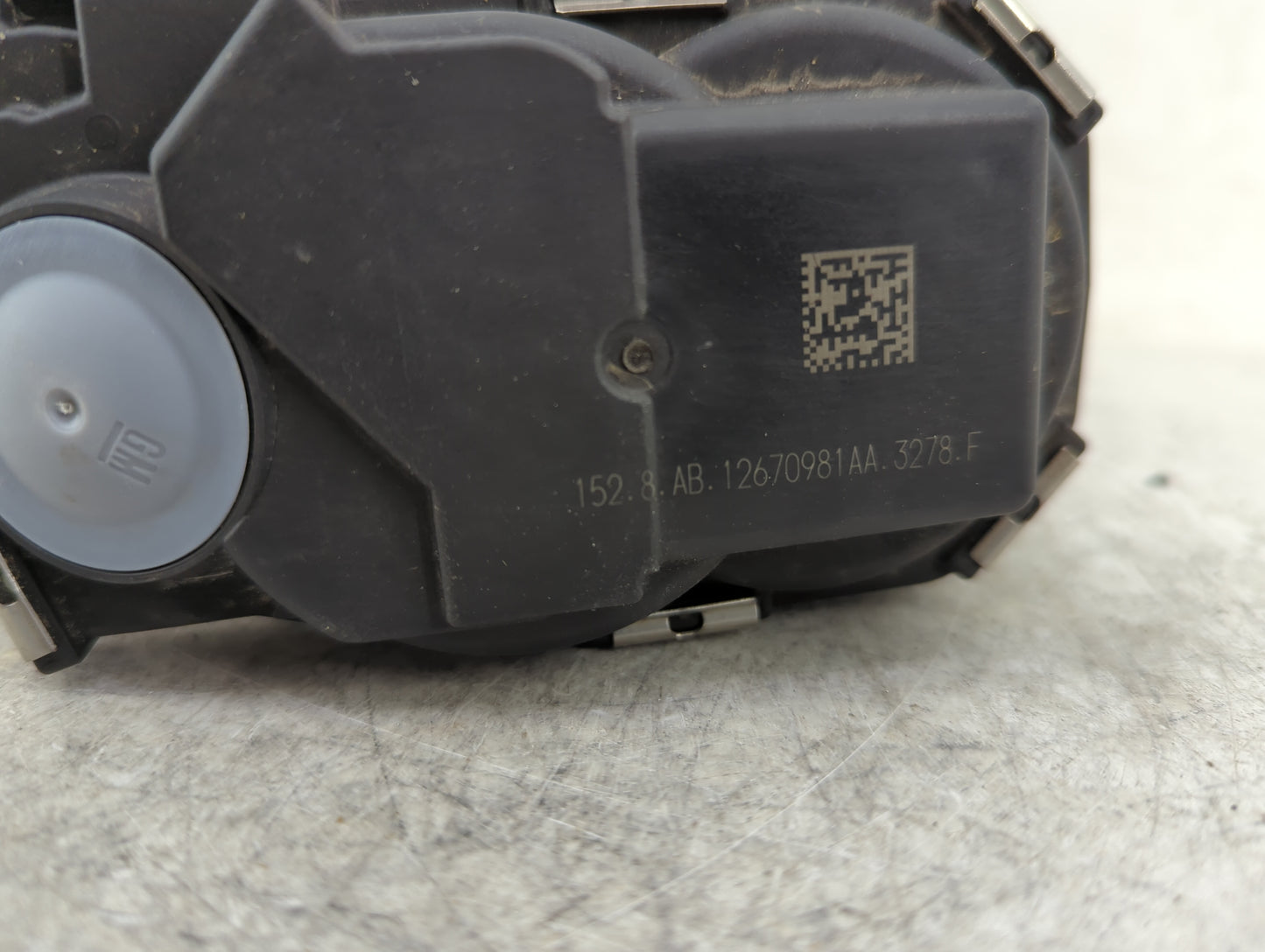 2010 Chevrolet Traverse Throttle Body P/N:12670981AA Fits Fits 2007 2008 2009 2011 OEM Used Auto Parts - Oemusedautoparts1.c