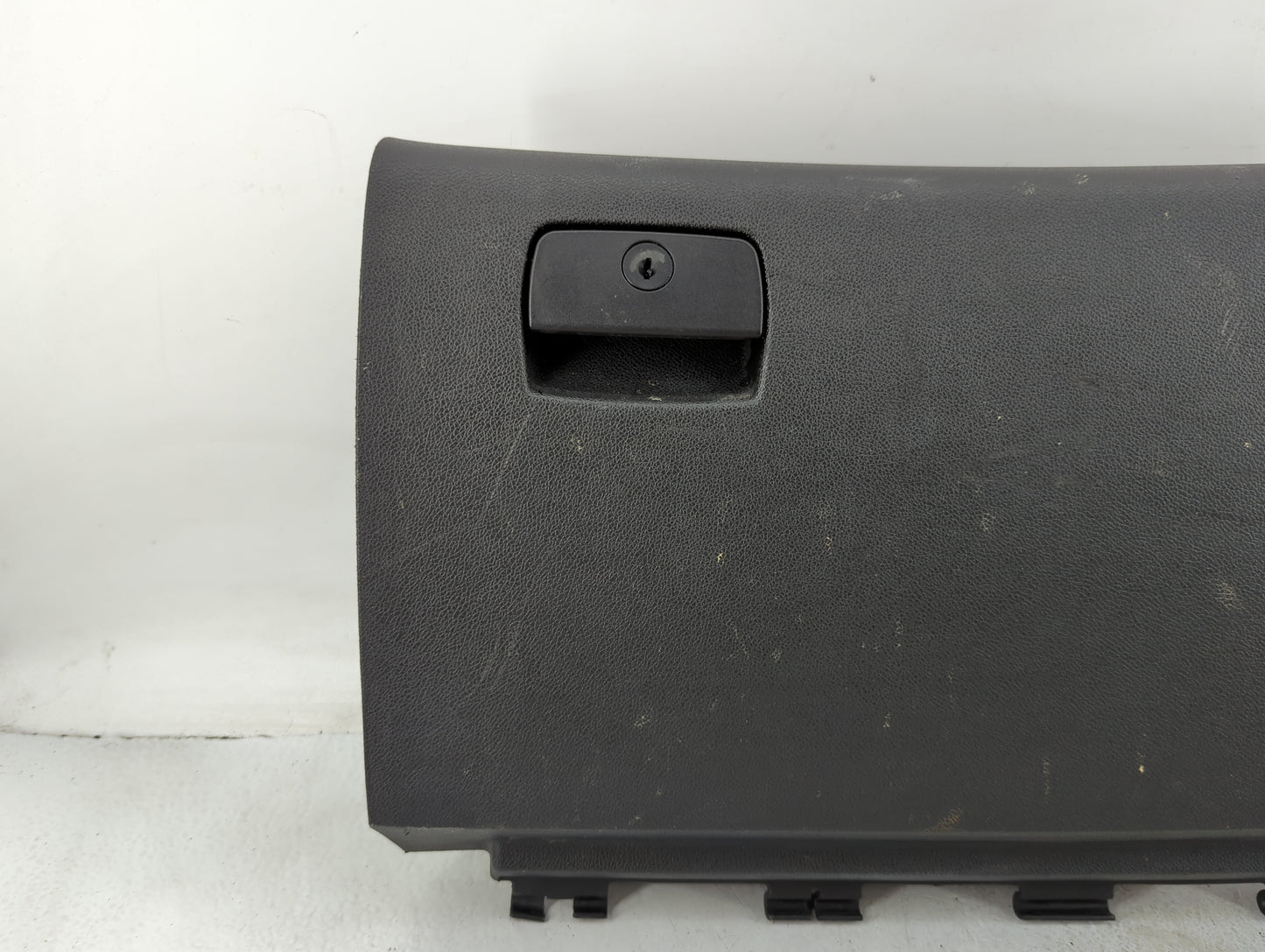 2010 Chevrolet Traverse Passenger Glove Box Door Storage Compartment 1413014 - Oemusedautoparts1.com