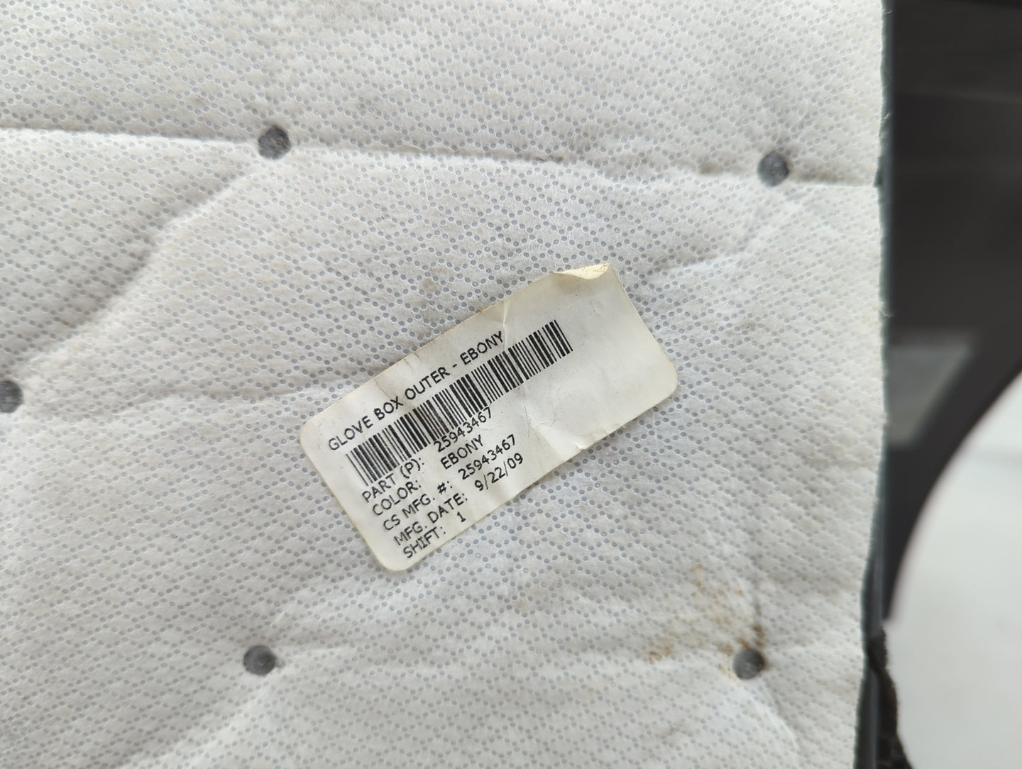 2010 Chevrolet Traverse Passenger Glove Box Door Storage Compartment 1413014 - Oemusedautoparts1.com