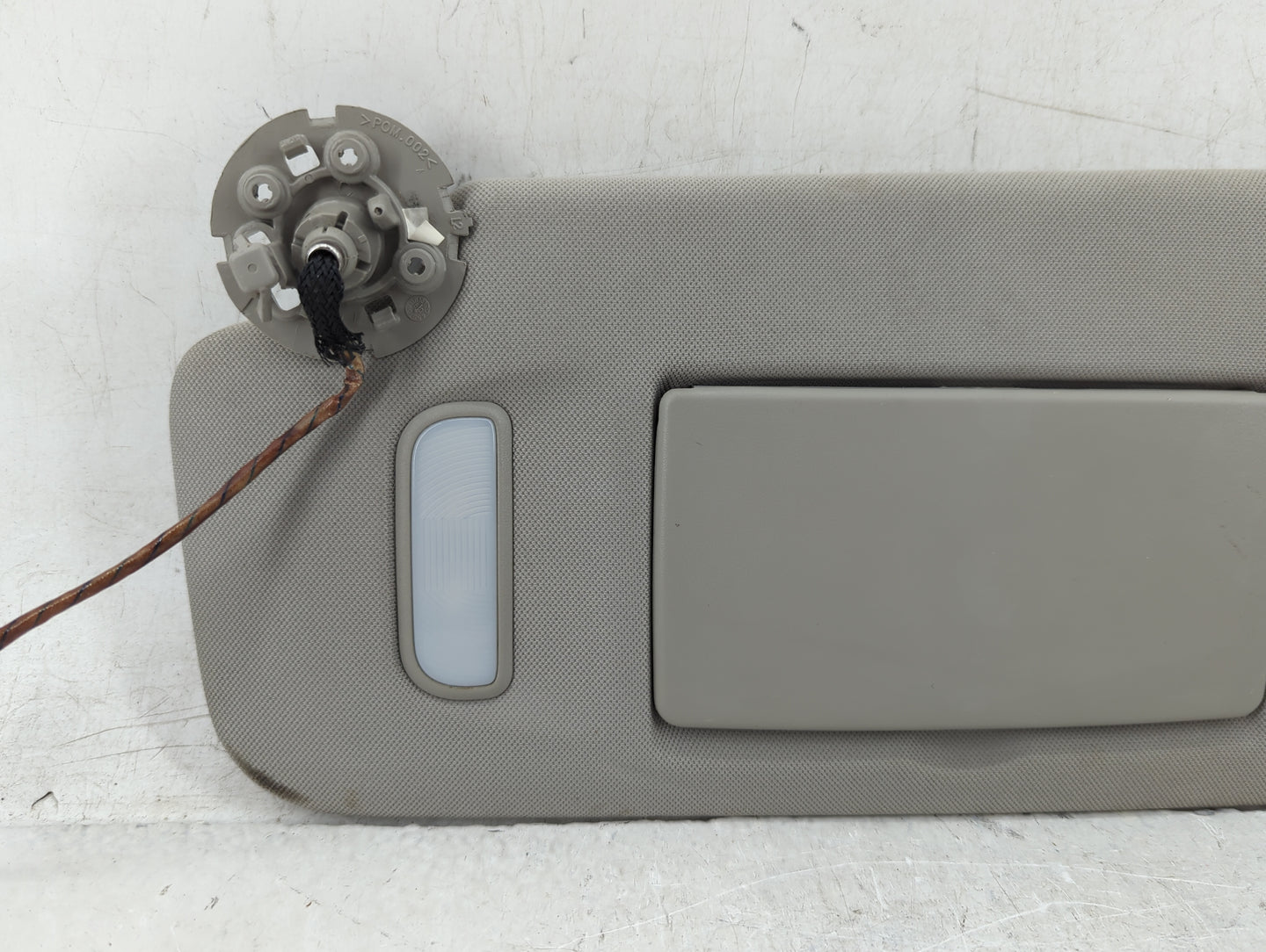 2010 Chevrolet Traverse Sun Visor Shade Replacement Driver Left Mirror Fits OEM Used Auto Parts - Oemusedautoparts1.com