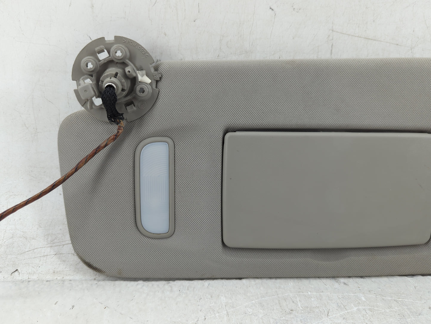 2010 Chevrolet Traverse Sun Visor Shade Replacement Driver Left Mirror Fits OEM Used Auto Parts - Oemusedautoparts1.com