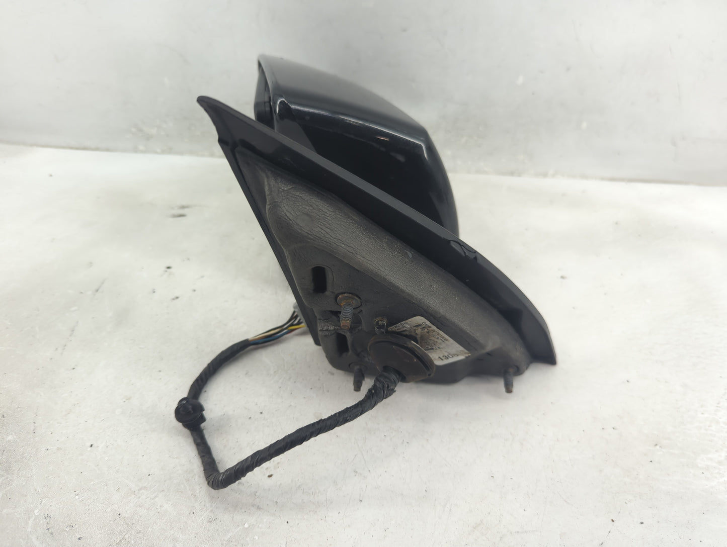 2010 Chevrolet Traverse Driver Side View Mirror - Left Door Mirror OEM Used - Oemusedautoparts1.com