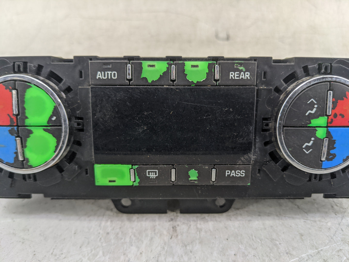 2010 Chevrolet Traverse Climate Control Module Temperature AC/Heater Replacement P/N:25932038 382038R010810575 Fits OEM Used