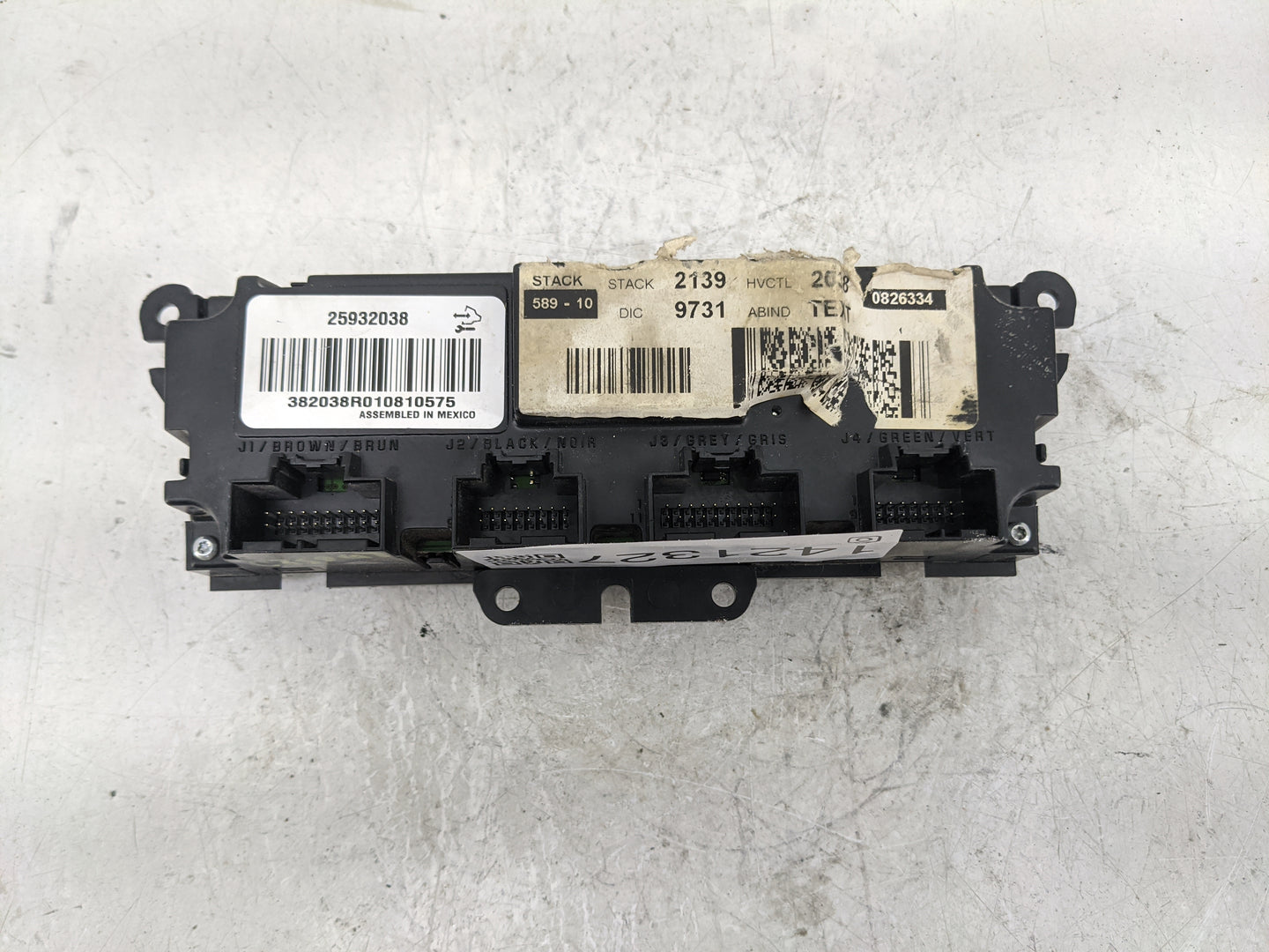 2010 Chevrolet Traverse Climate Control Module Temperature AC/Heater Replacement P/N:25932038 382038R010810575 Fits OEM Used