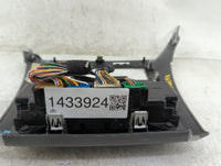 2010 Chevrolet Traverse Climate Control Module Temperature AC/Heater Replacement P/N:P20817339 Fits OEM Used Auto Parts - Oe