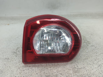 2010 Chevrolet Traverse Tail Light Assembly Passenger Right OEM P/N:25952323 Fits OEM Used Auto Parts - Oemusedautoparts1.co