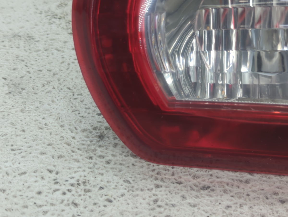 2010 Chevrolet Traverse Driver Left Side Deck Lid Mounted Tail Light 1435596 - Oemusedautoparts1.com
