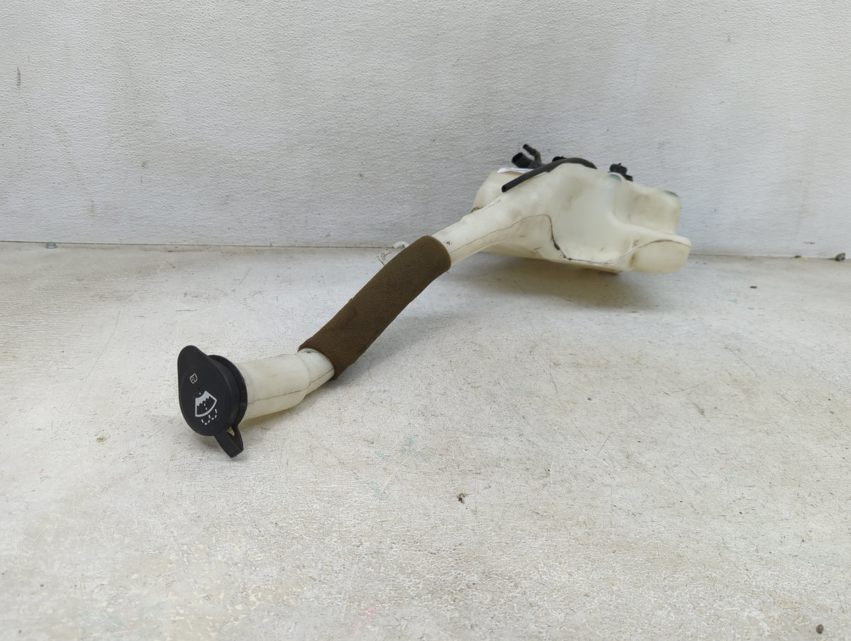 2010 Chevrolet Traverse Windshield Washer Fluid Reservoir Bottle Oem - Oemusedautoparts1.com