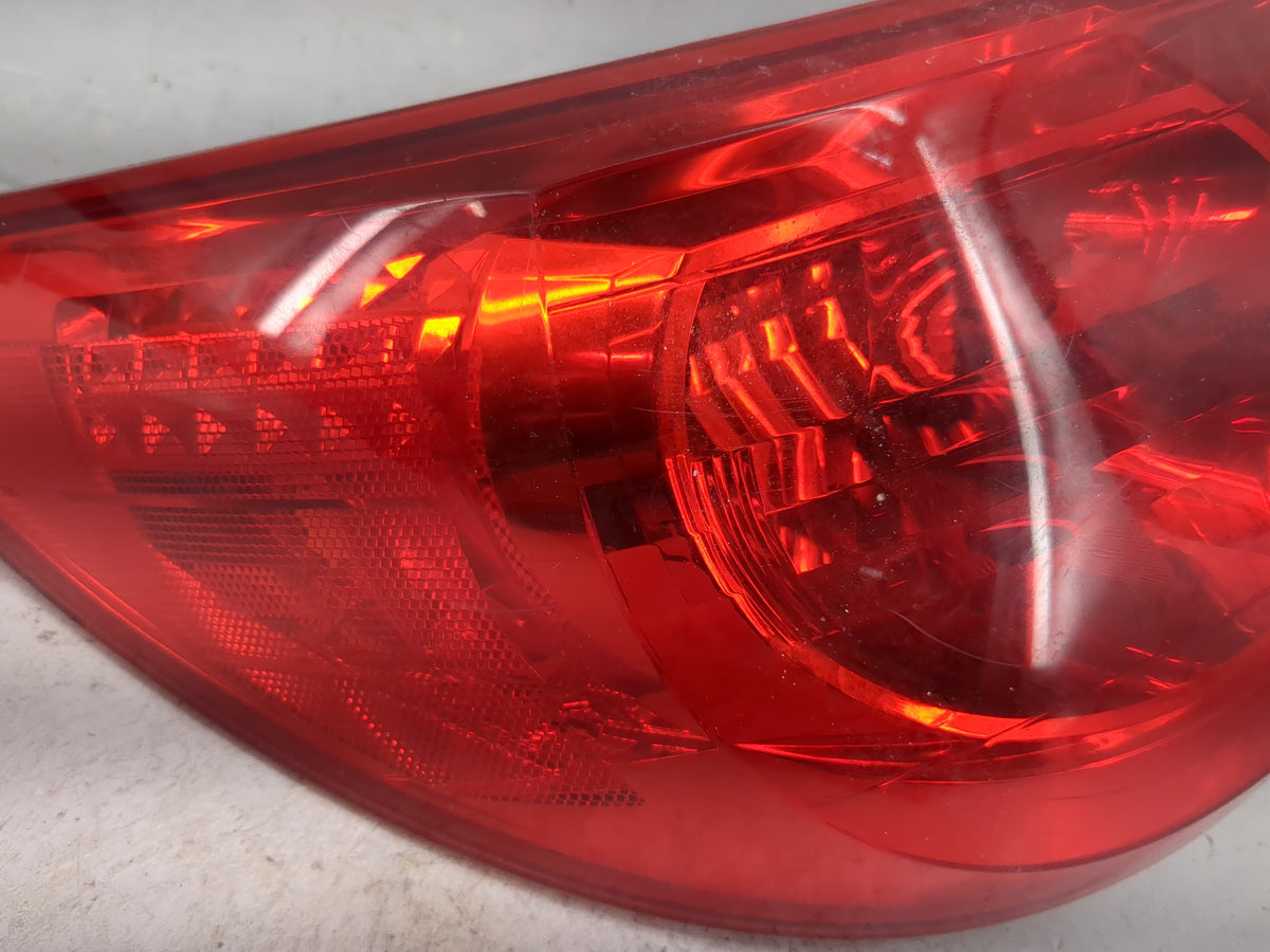 2010 Chevrolet Traverse Tail Light Assembly Passenger Right OEM Fits OEM Used Auto Parts - Oemusedautoparts1.com