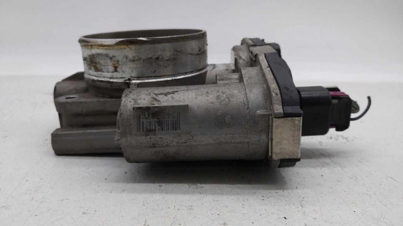 2009-2011 Chevrolet Traverse Throttle Body P/N:995AA Fits Fits 2007 2008 2009 2010 2011 OEM Used Auto Parts - Oemusedautopar