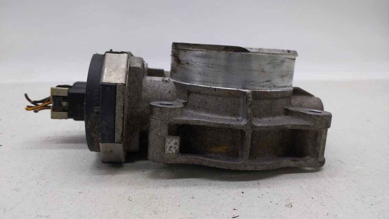 2009-2011 Chevrolet Traverse Throttle Body P/N:995AA Fits Fits 2007 2008 2009 2010 2011 OEM Used Auto Parts - Oemusedautopar