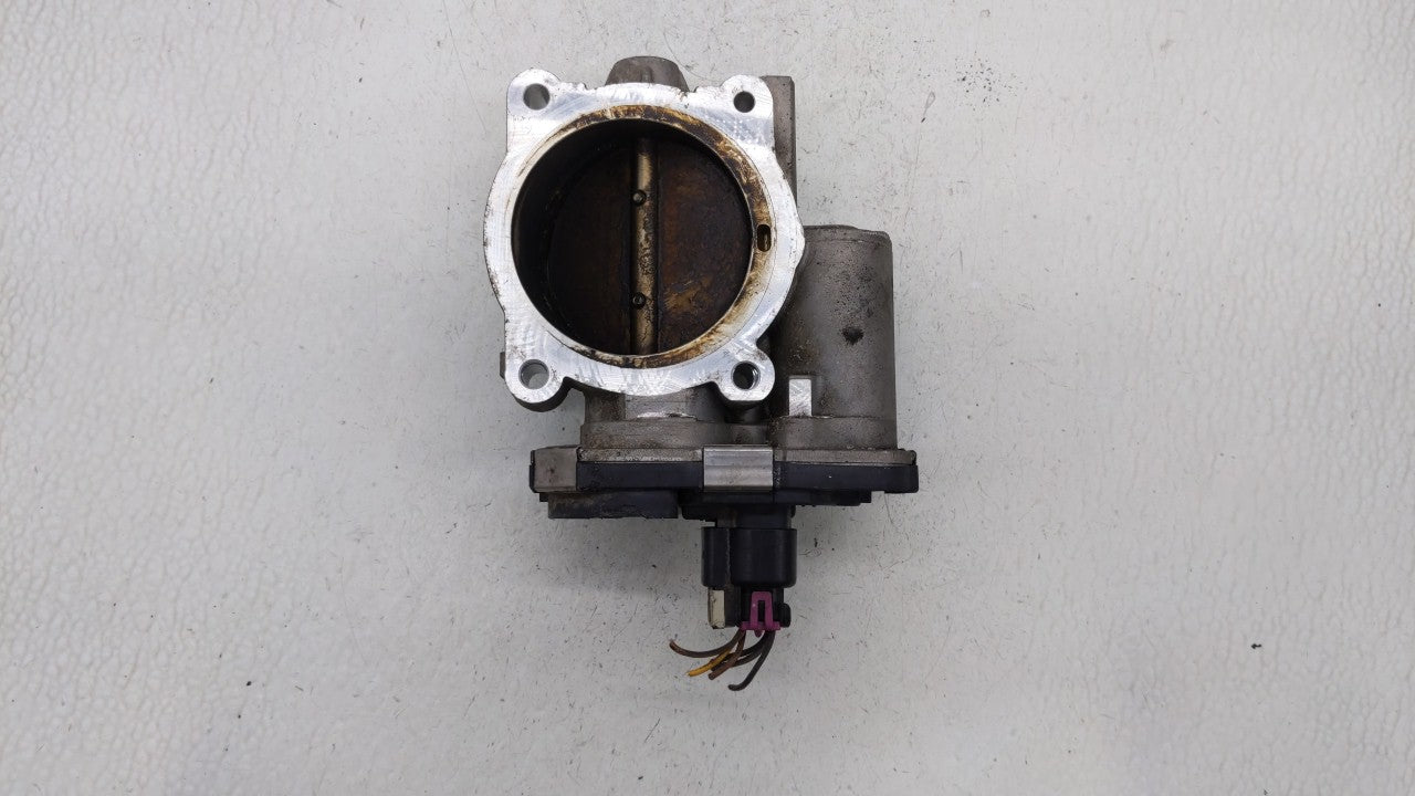 2009-2011 Chevrolet Traverse Throttle Body P/N:995AA Fits Fits 2007 2008 2009 2010 2011 OEM Used Auto Parts - Oemusedautopar