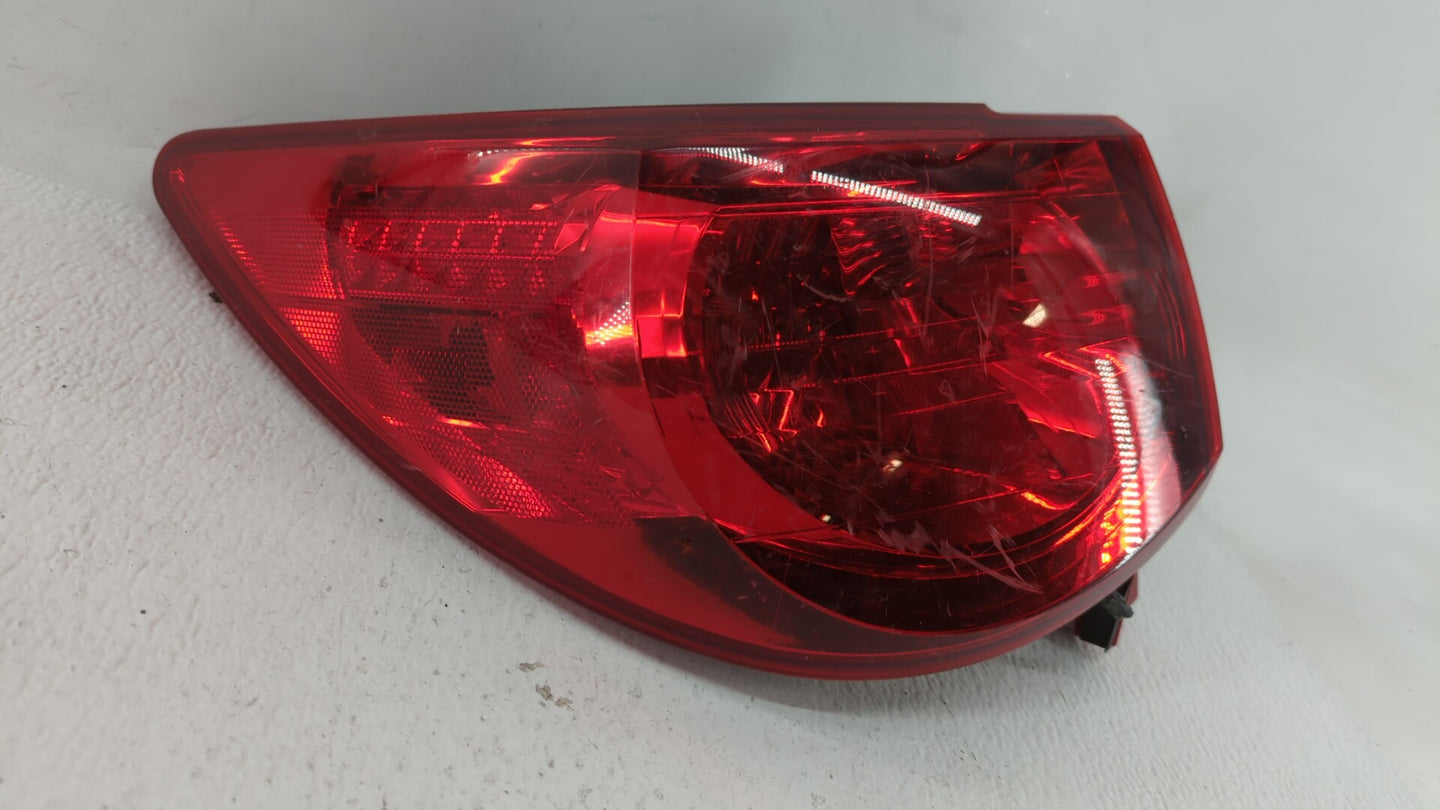 2009-2012 Chevrolet Traverse Tail Light Assembly Driver Left OEM Fits Fits 2009 2010 2011 2012 OEM Used Auto Parts - Oemused