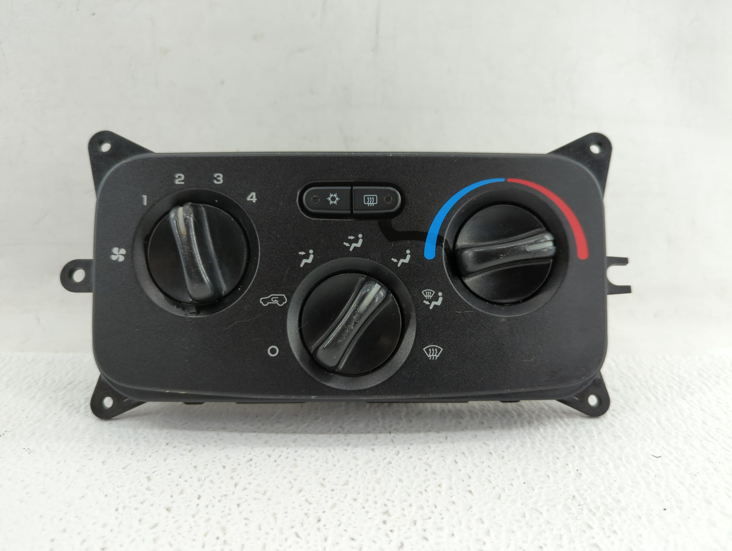 2010 Chevrolet Traverse Climate Control Module Temperature AC/Heater Replacement P/N:20778544 25932038, 75262, 15932418 Fits