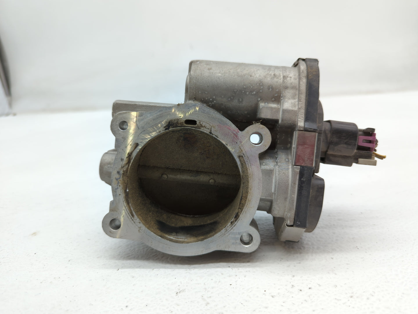 2009-2011 Chevrolet Traverse Throttle Body P/N:995AA Fits Fits 2007 2008 2009 2010 2011 OEM Used Auto Parts - Oemusedautopar