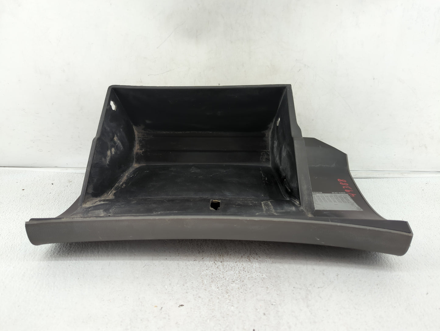 2010 Chevrolet Traverse Passenger Glove Box Door Storage Compartment 397476 - Oemusedautoparts1.com