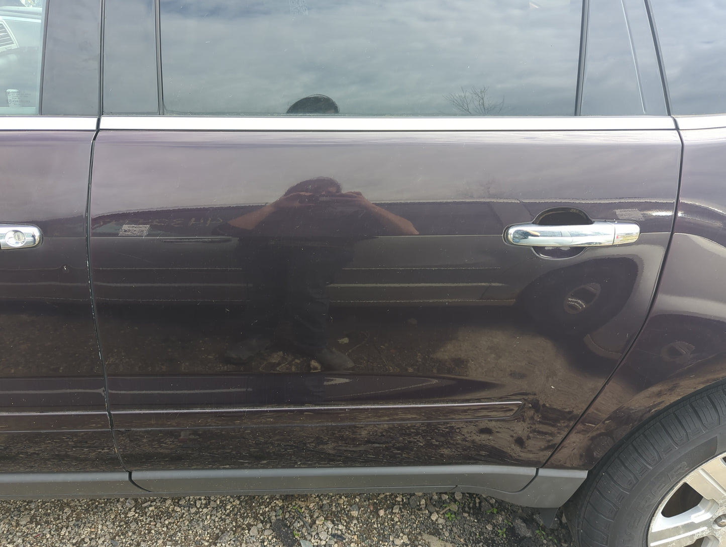 2010 Chevrolet Traverse Driver Rear Door Oem 5010280 - Oemusedautoparts1.com
