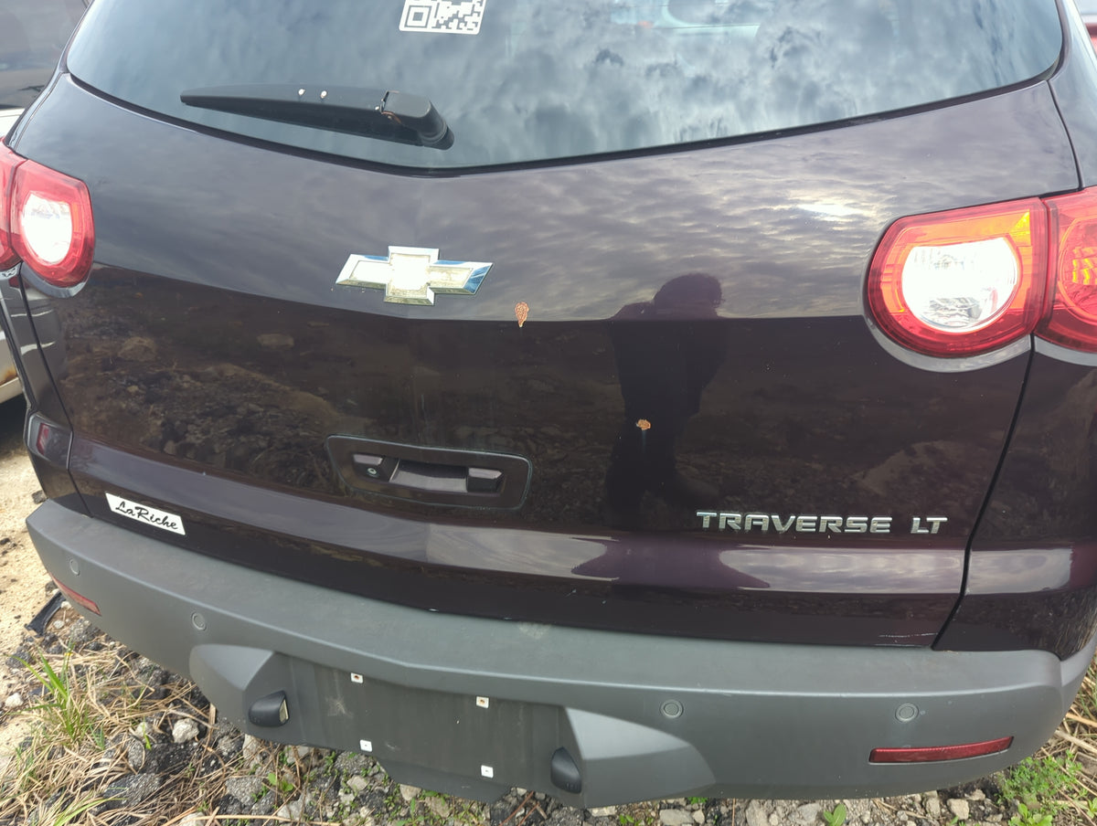 2010 Chevrolet Traverse Trunk/decklid/hatch/tailgate Oem 5010300 - Oemusedautoparts1.com