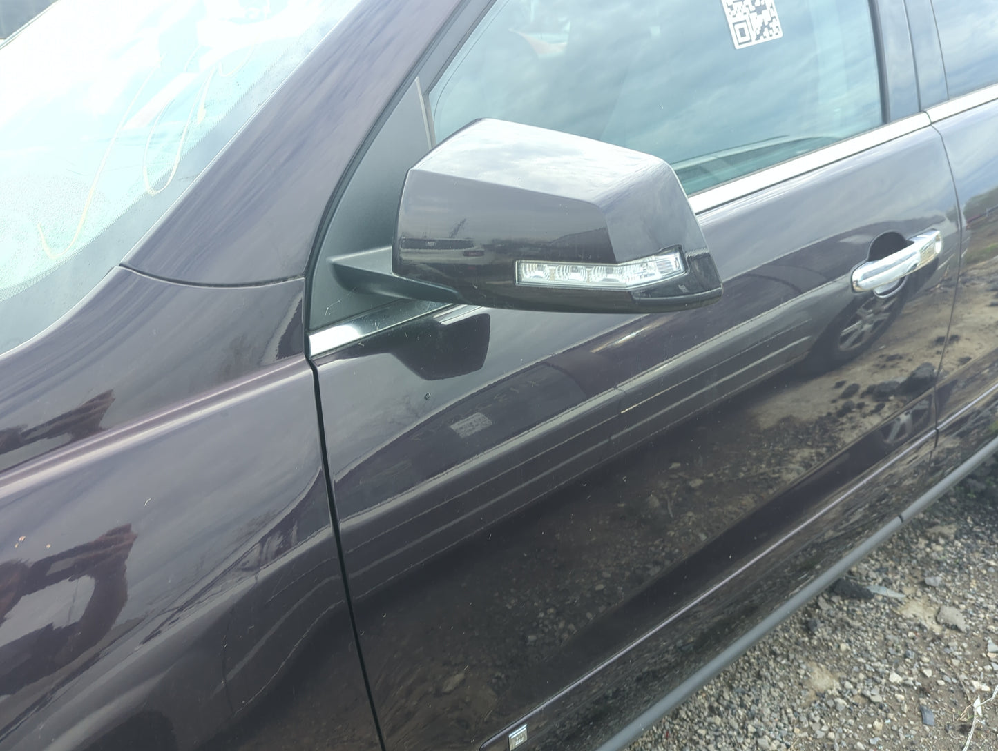 2010 Chevrolet Traverse Driver Side View Mirror - Left Door Mirror OEM Used - Oemusedautoparts1.com