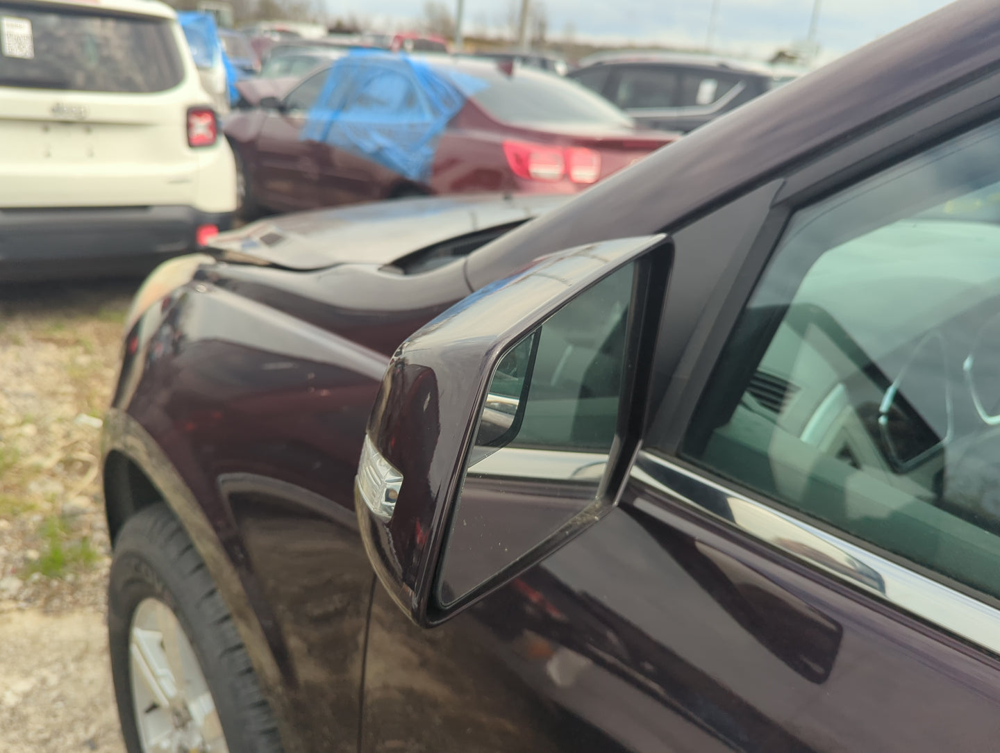 2010 Chevrolet Traverse Driver Side View Mirror - Left Door Mirror OEM Used - Oemusedautoparts1.com