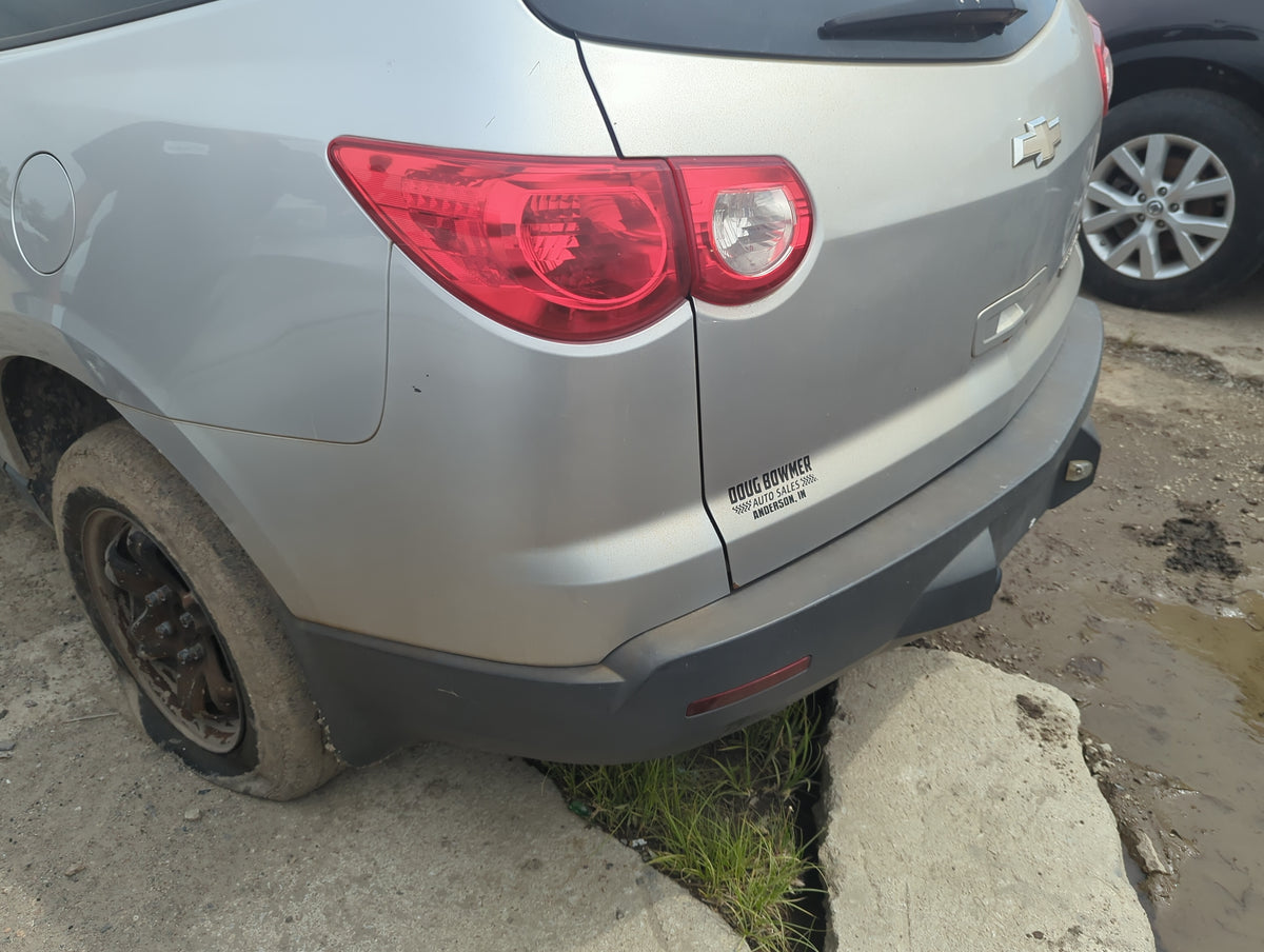 2010 Chevrolet Traverse Rear Bumper Assembly Oem 5019233 - Oemusedautoparts1.com