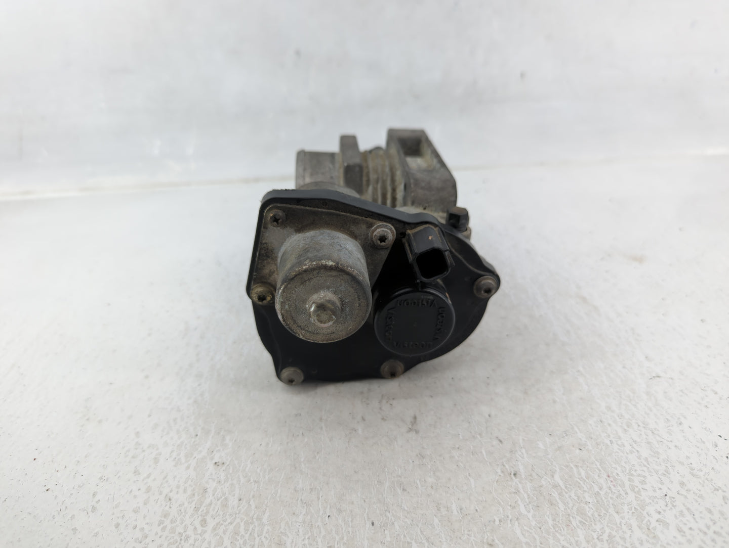 2010 Chevrolet Traverse Throttle Body P/N:0419362 3L5E-AD Fits Fits 2007 2008 2009 2011 OEM Used Auto Parts - Oemusedautopar
