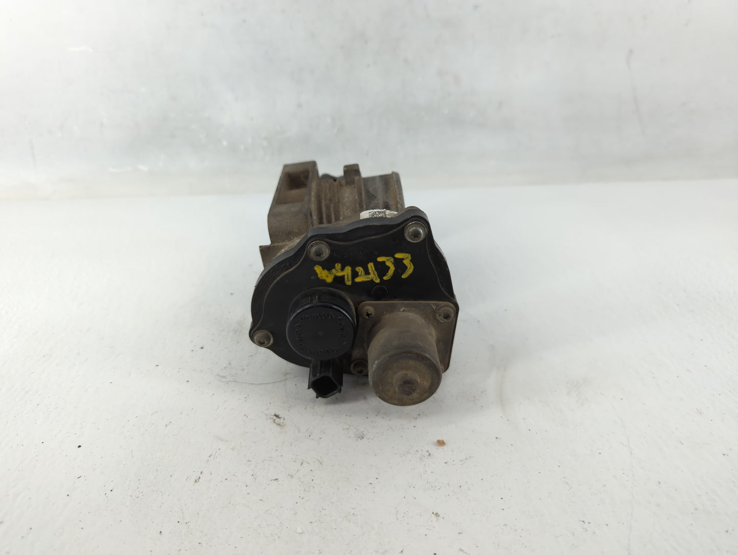 2010 Chevrolet Traverse Throttle Body P/N:043230326111 111804 1, 3L5E-AD Fits Fits 2007 2008 2009 2011 OEM Used Auto Parts -
