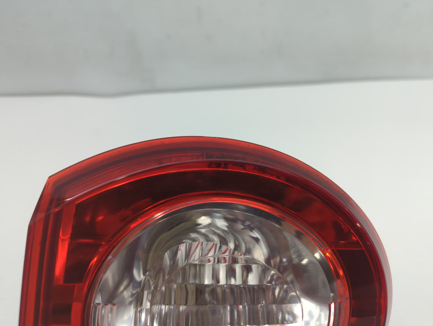 2010 Chevrolet Traverse Tail Light Assembly Passenger Right OEM P/N:25952323 Fits OEM Used Auto Parts - Oemusedautoparts1.co