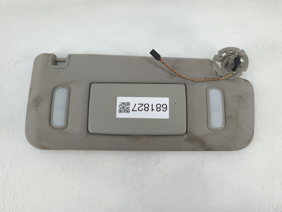 2010 Chevrolet Traverse Sun Visor Shade Replacement Passenger Right Mirror Fits OEM Used Auto Parts - Oemusedautoparts1.com