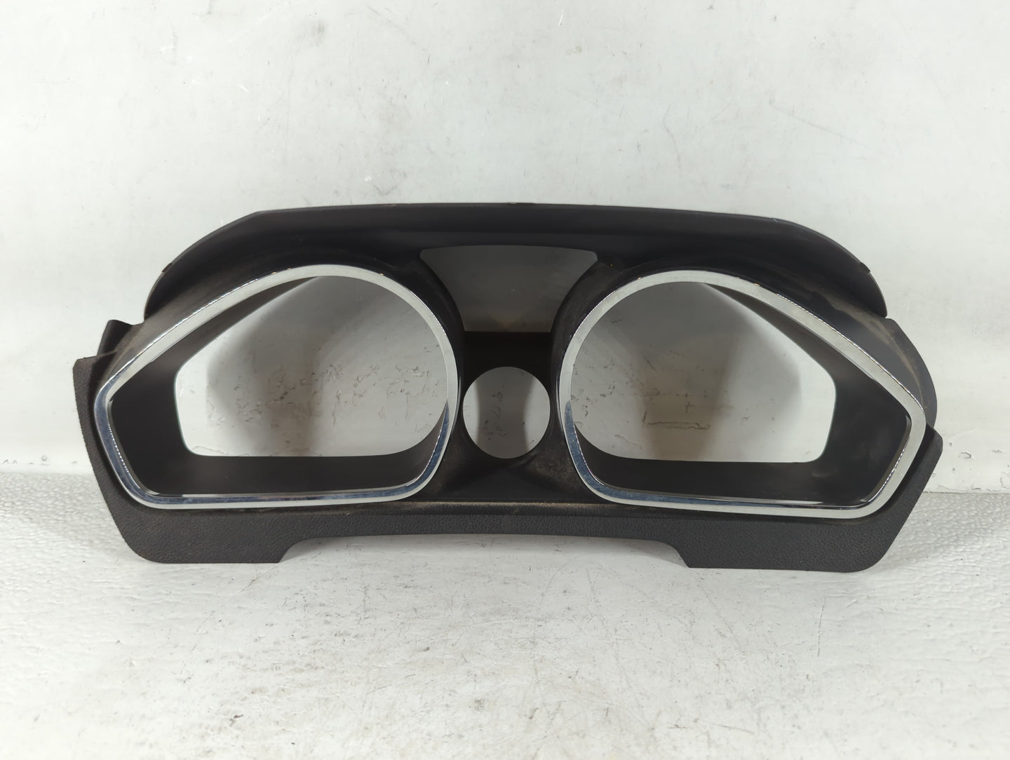 2010 Chevrolet Traverse Radio Climate Panel Bezel - Oemusedautoparts1.com
