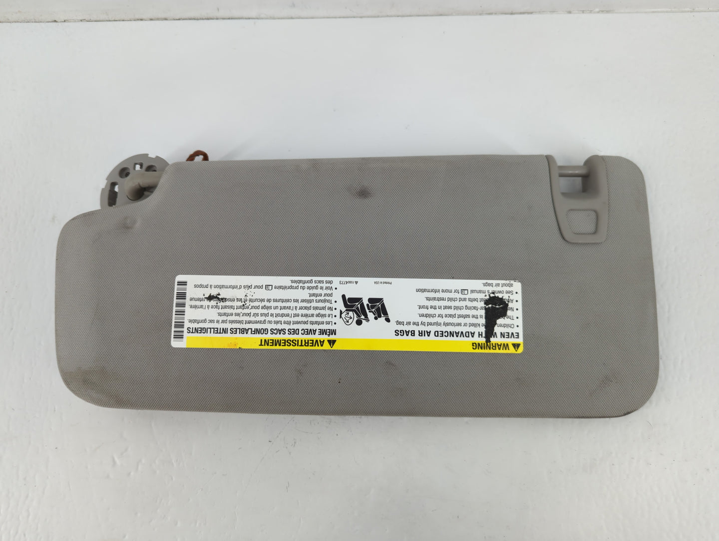 2010 Chevrolet Traverse Sun Visor Shade Replacement Passenger Right Mirror Fits OEM Used Auto Parts - Oemusedautoparts1.com